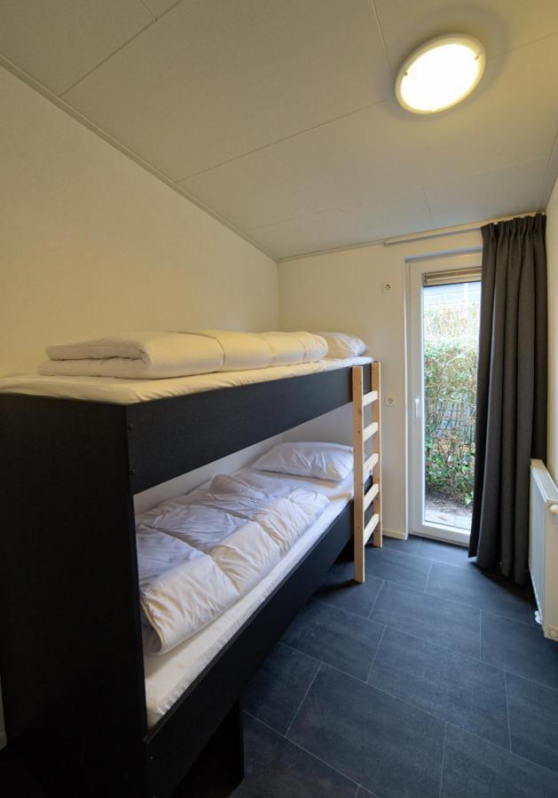 Recreatiepark Jachthaven De Veerstal Lathum - Luxe Chalet Exteriör bild